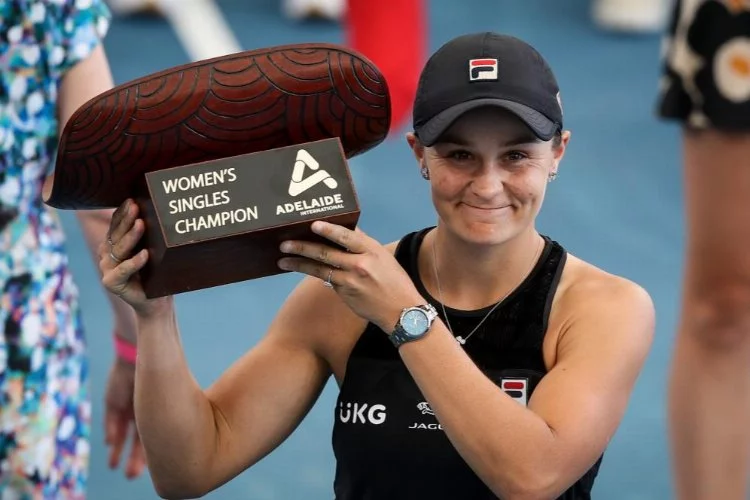 Avustralya Açık tek kadınlarda şampiyon Ash Barty