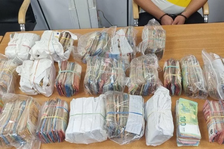 Bulgaristan sınırında 4 milyon lira değerinde para yakalandı