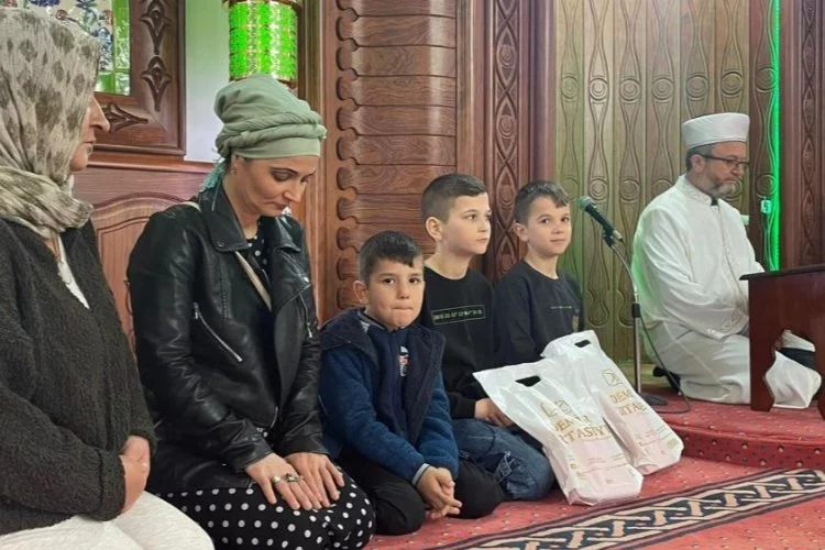 Moldovyalı aile Bursa'da Müslüman oldu