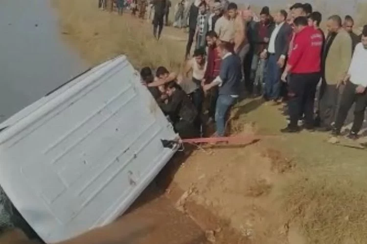Şanlıurfa'da minibüs kanala düştü:  9 kaçak göçmen öldü