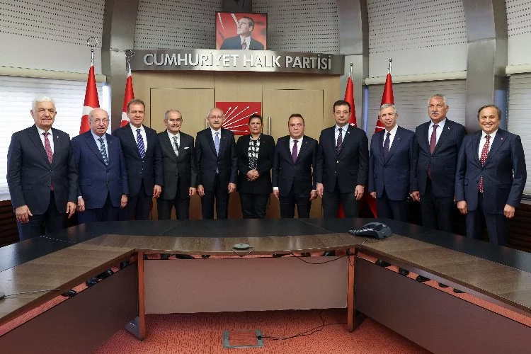 Kemal Kılıçdaroğlu, CHP’li belediye başkanları ile görüştü