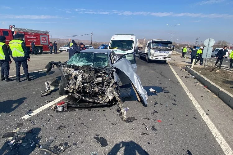 TÜİK: Türkiye'de geçen yıl 1 milyon 232 bin 957 trafik kazası meydana geldi