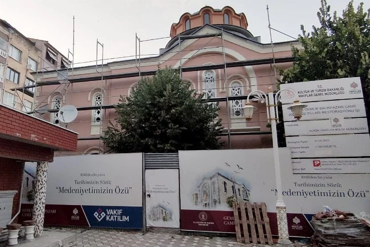 Bursa'da camiler bir bir kapandı: Cemaat çözüm bekliyor