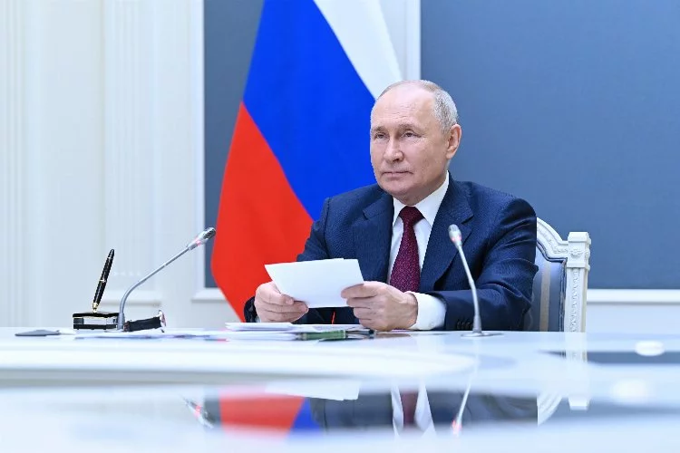 Putin'den misket bombası açıklaması: Karşılık veririz