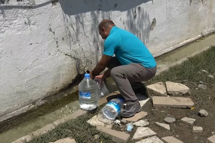Şifalı suyun gizemini duyan Bursa'ya akın ediyor