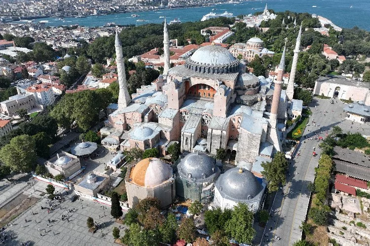 Ayasofya Camii, yabancı turistlere ücretli olacak