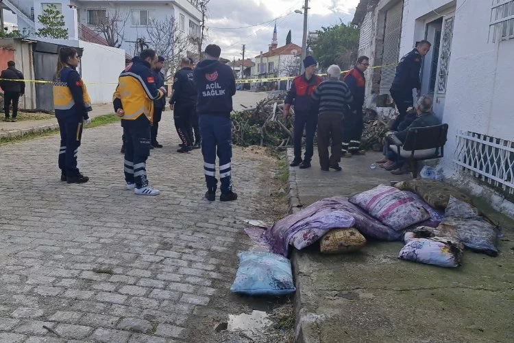 Aydın'da yangın anne ve 2 çocuğunu hayattan kopardı