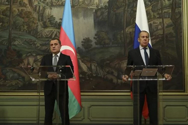 Azerbaycan Dışişleri Bakanı Bayramov, Rus mevkidaşı Lavrov’la görüştü
