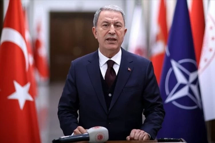 Bakan Akar Financial Times'a konuştu: Türkiyesiz NATO hayal bile edilemez