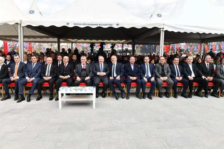 Başkan Kanar’ın girişimleriyle hayat bulan Mustafakemalpaşa kültür merkezi açıldı