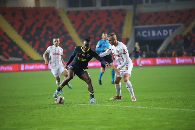Batshuayi attı Fenerbahçe çeyrek finale çıktı!