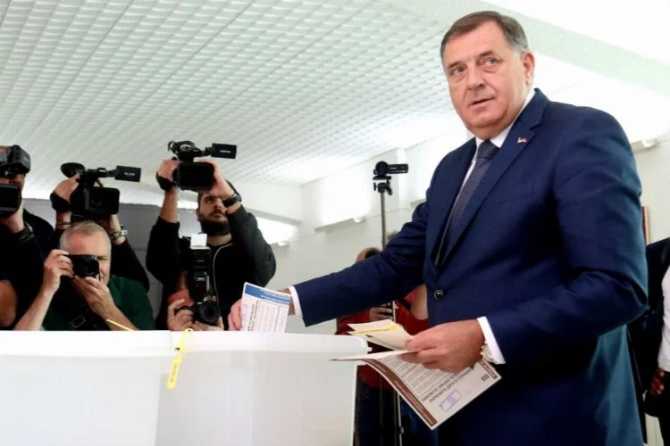 Bosna Hersek'te tartışmalı seçimin sonucu açıklandı