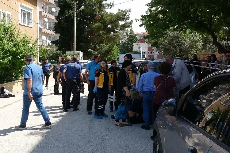 Burdur'da feci ölüm: Kafası asansöre sıkışan kadın can verdi!