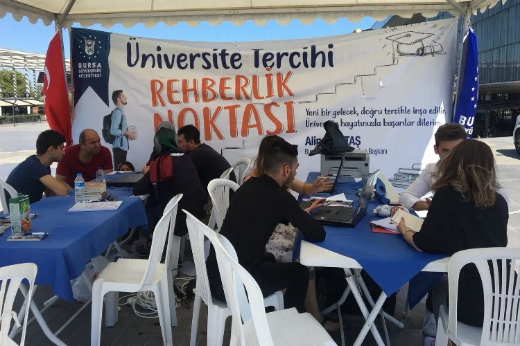 Bursa Büyükşehir'den üniversite adaylarına tercih desteği