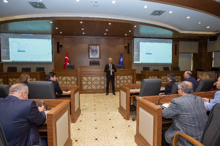 Bursa Büyükşehir personeline e-Belediye bilgi sistemi eğitimi