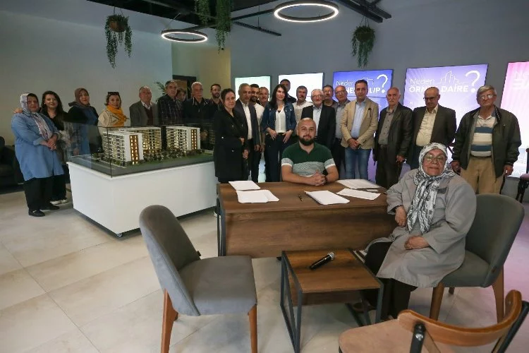 Bursa’da Akpınar Mahallesi'ndeki kentsel dönüşüm projesi için ilk imzalar atıldı
