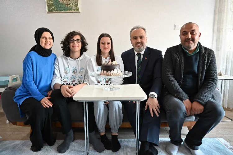 Bursa'da çölyak hastalarına doğum günü sürprizi