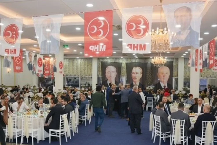 Bursa'da Cumhur İttifakı MHP'nin iftarında buluştu