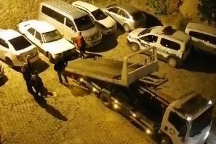 Bursa'da Eşref Kolçak'ın otomobili hırsızların hedefi oldu