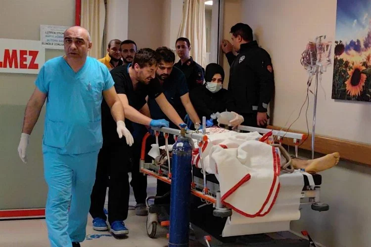 Bursa'da feci olay: Testere bıçağı boynunu kesti