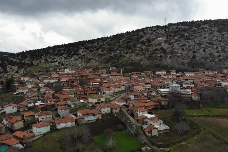 Bursa'da köye kurdukları müze tarih kokuyor