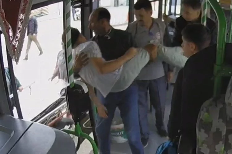 Bursa'da otobüs şoföründen hayat kurtaran hareket