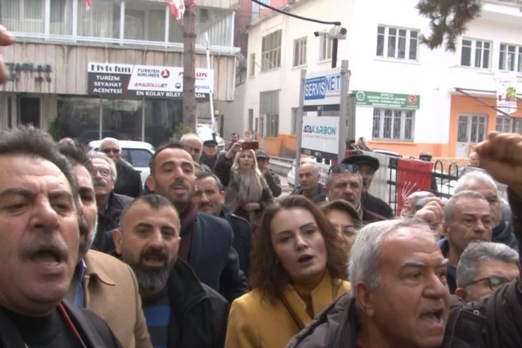 CHP Kayseri'de üyeler yeni seçilen başkanı istifaya çağırdı