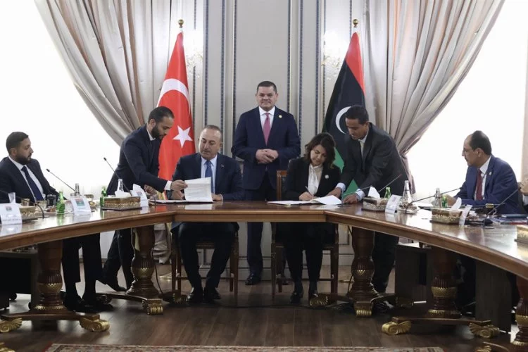 Cihat Yaycı Libya ile imzalanan anlaşmayı yazdı: Türkiye oyun kurmuştur!