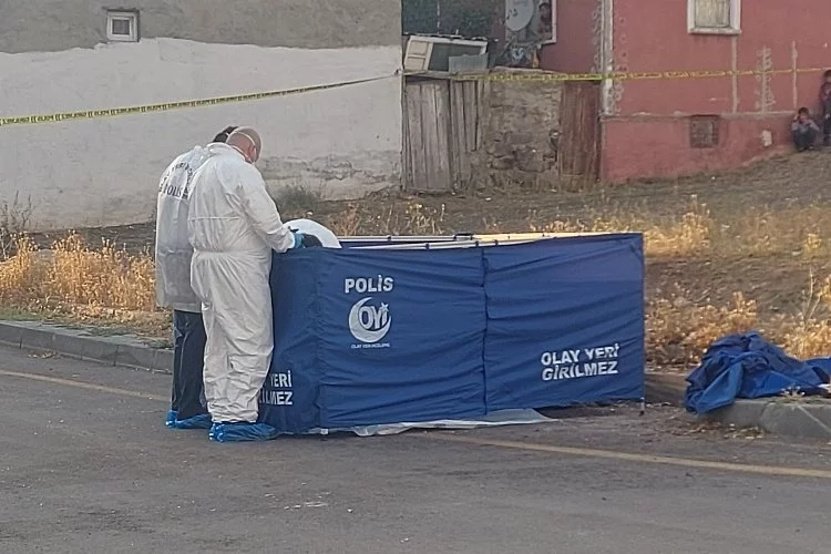 Çöp konteynerinde bebek cesedi bulundu