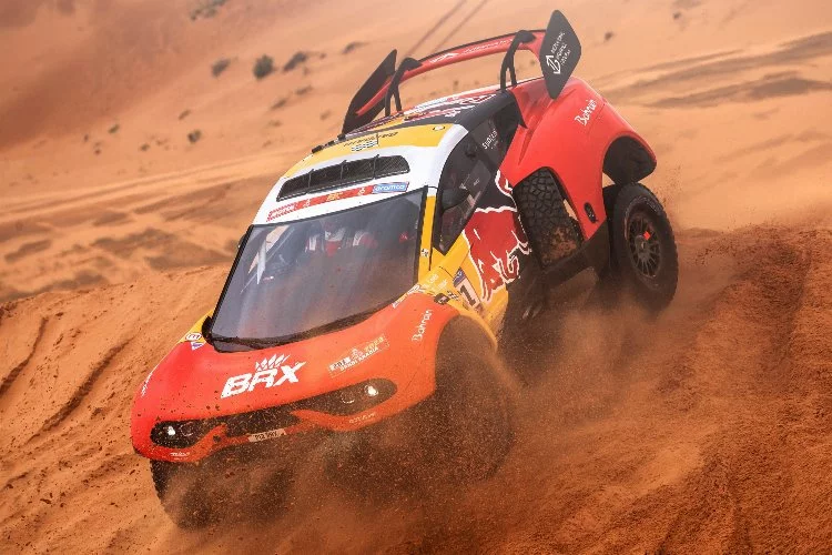 Dakar Rallisi’nin 10. etabını Sebastien Loeb kazandı