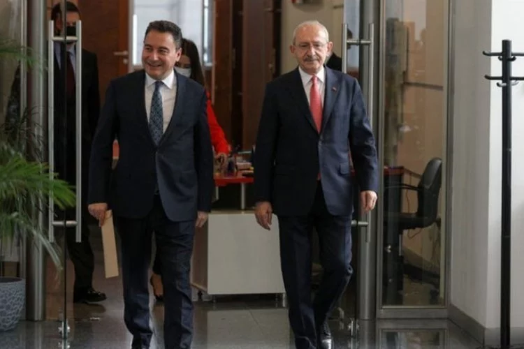 Ali Babacan, CHP lideri Kılıçdaroğlu'nu ziyaret etti