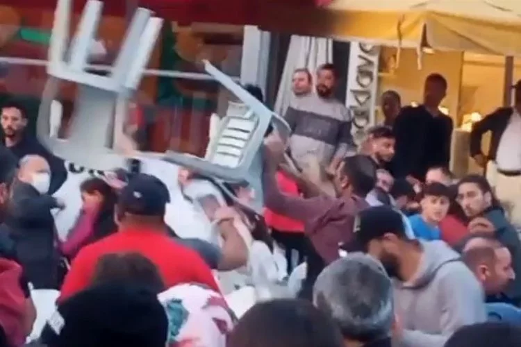 DEVA Partisi iftarında kavga: Sandalyeler havada uçuştu