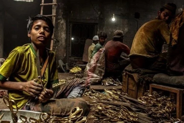 Dünyada neredeyse her 10 çocuktan biri 'işçi' durumunda