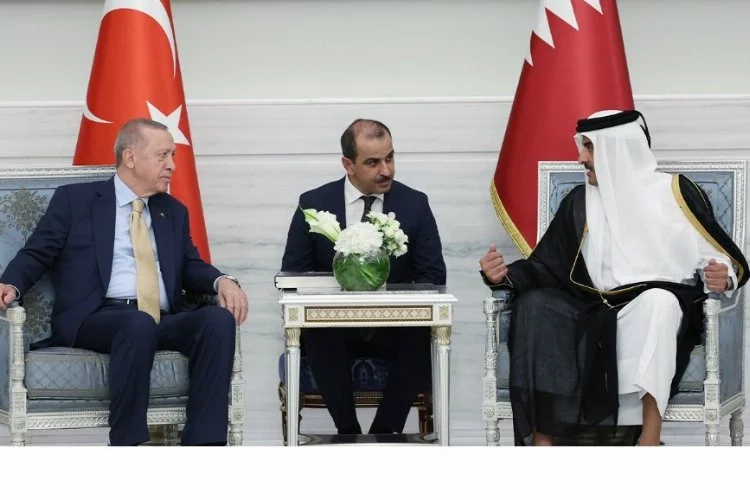 Erdoğan, Katar Emiri Al Thani ile bir araya geldi