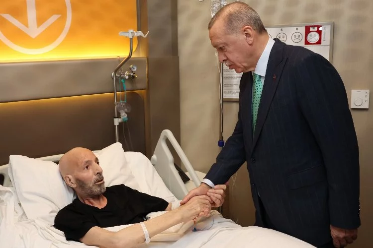 Erdoğan, Türk Metal Sendikası Başkanı Kavlak ve AK Partili Özcan'ı hastanede ziyaret etti