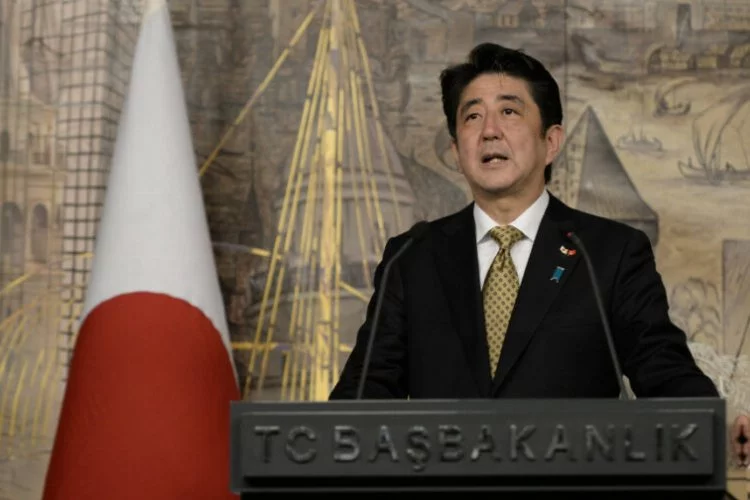 Eski Japonya Başbakanı Abe için yapılacak devlet töreni muhalifleri ayağa kaldırdı