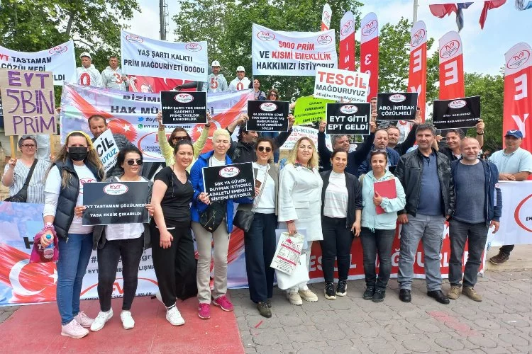 Prim günü ve kısmi emeklilik mağdurları Kadıköy'de buluştu