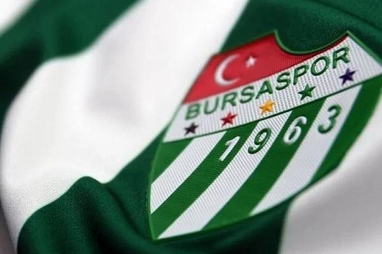 Bursaspor'da 3 futbolcunun sözleşmesi yenilendi