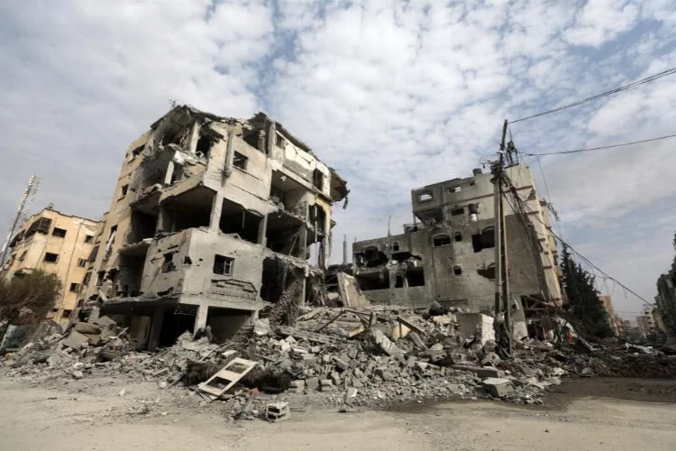 Gazze'deki can kaybı 7 bin 326'ya yükseldi