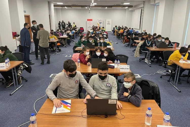 Geleceği kodlayacak gençler Bursa’da yarıştı