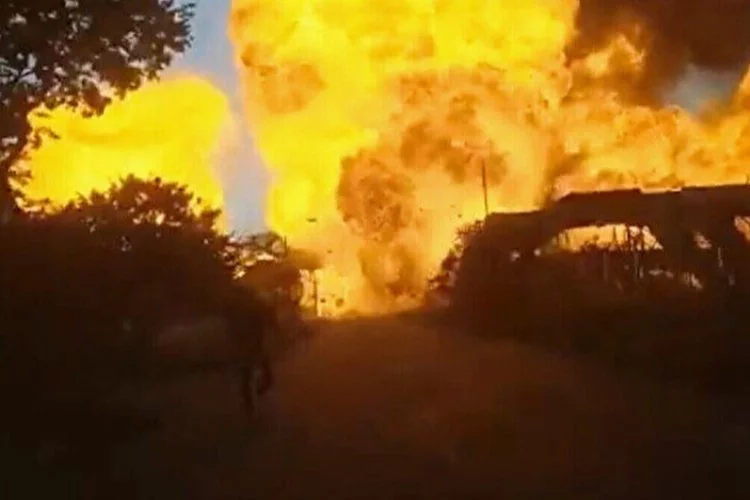 Güney Afrika'da gaz tankerinde patlama: 8 ölü