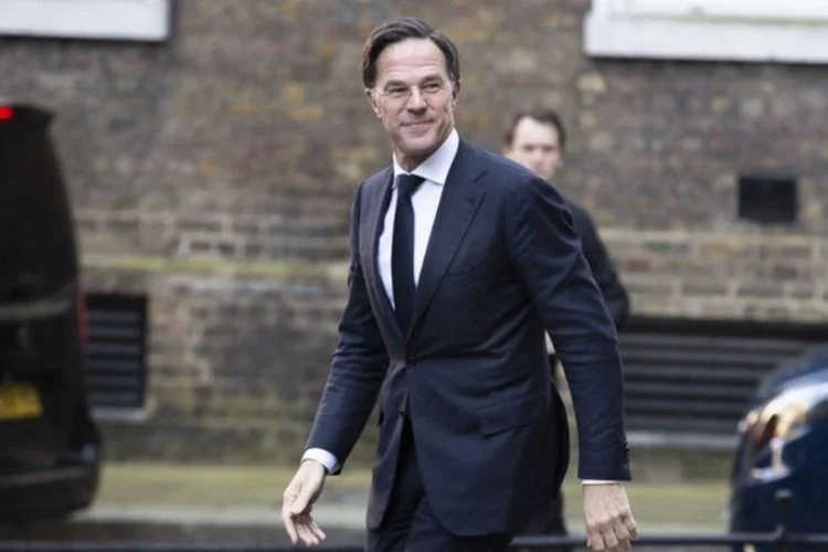 Hollanda'da istifa eden Başbakan Rutte, siyaseti bırakıyor