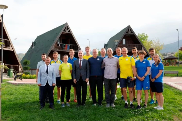 İnegöl Belediyesi’nin konuğu olan Ukraynalı sporcular Türkiye’den ayrıldı