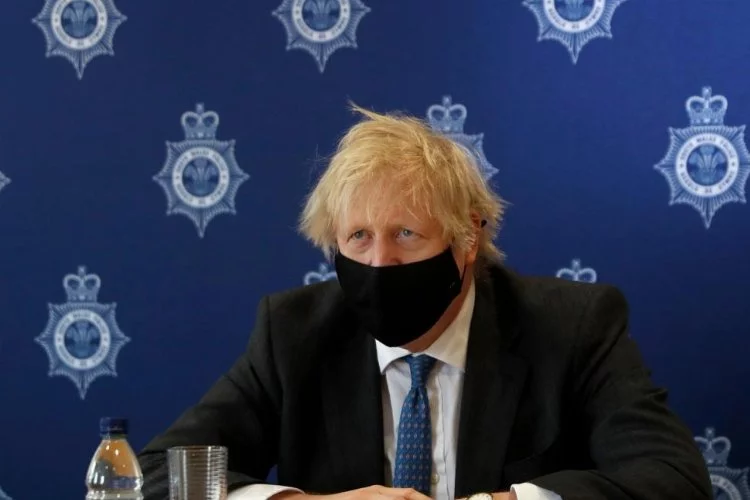 İngiltere Başbakanı Boris Johnson'a Covid-19 kurallarını ihlalden para cezası 