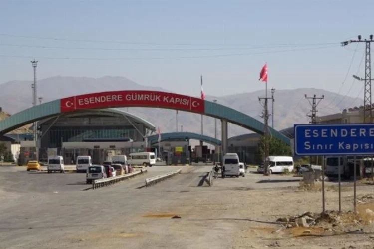  İran Türkiye’ye açılan sınır kapılarını kapattı