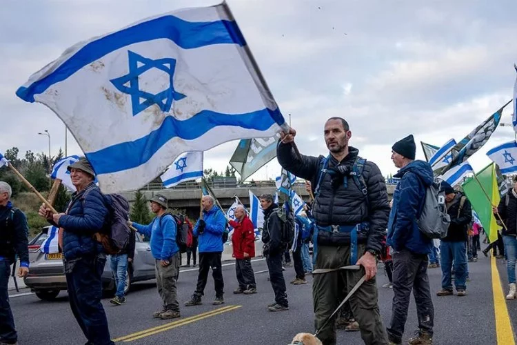 İsrail’de 400 istihbaratçıdan yargı reformuna tepki