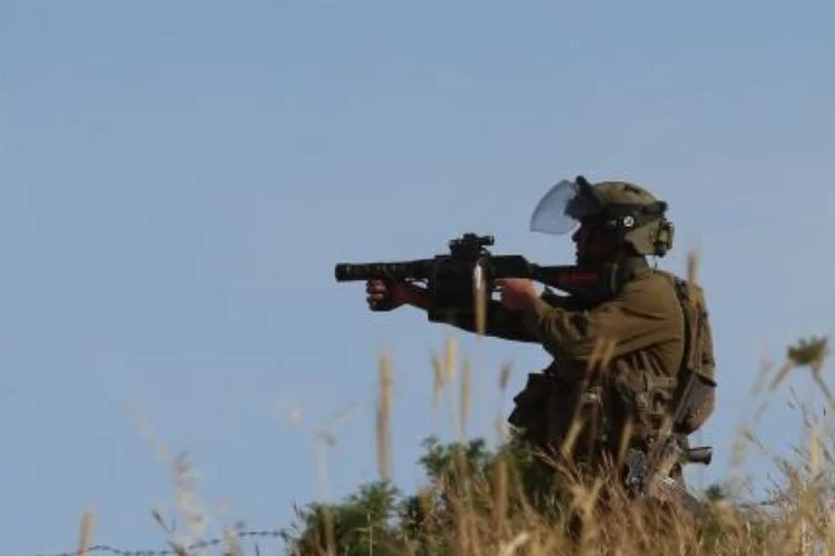 İsrail askerlerinin saldırısında 18 yaşındaki Filistinli öldü