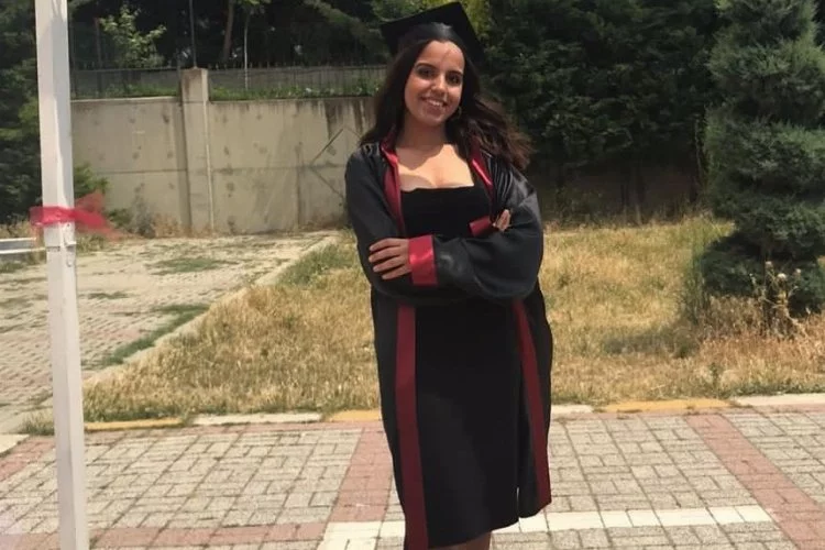 İstanbul'da facia: 19 yaşındaki genç kız intihar etti