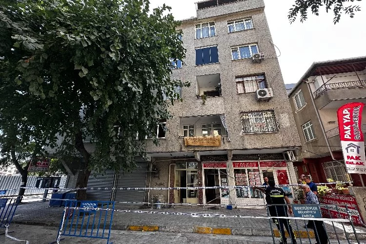 İstanbul'da kolonu patlayan bina boşaltıldı