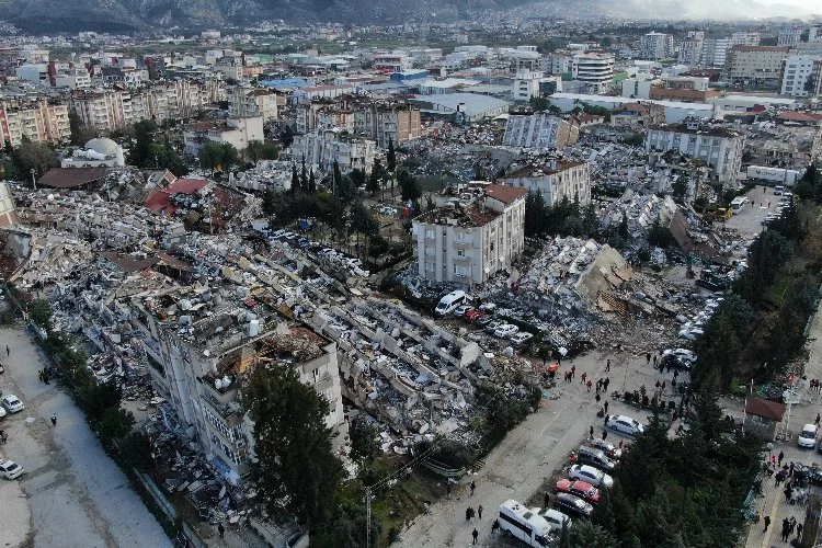 İtalyan uzman: Depremler Anadolu yarımadasını 3 metre kaydırdı